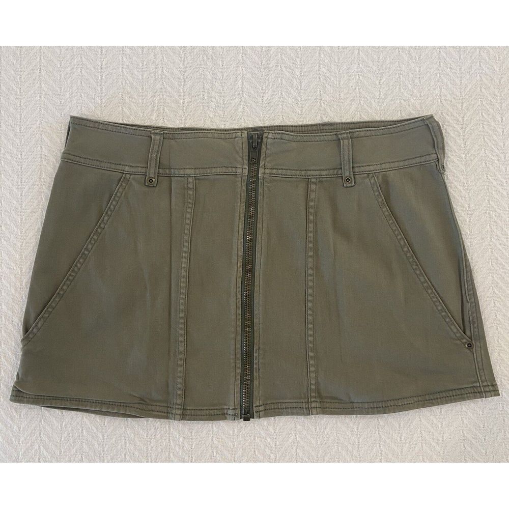 FREE PEOPLE Sz 12 Too Cool Military Skirt Army Green Full Zip Stretch EUC - Picture 2 of 10